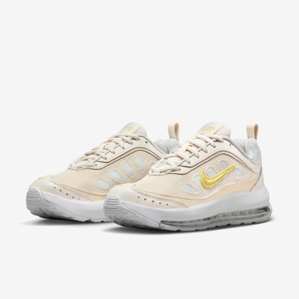 Nike Air Max AP Women’s Sneaker New Size: 7